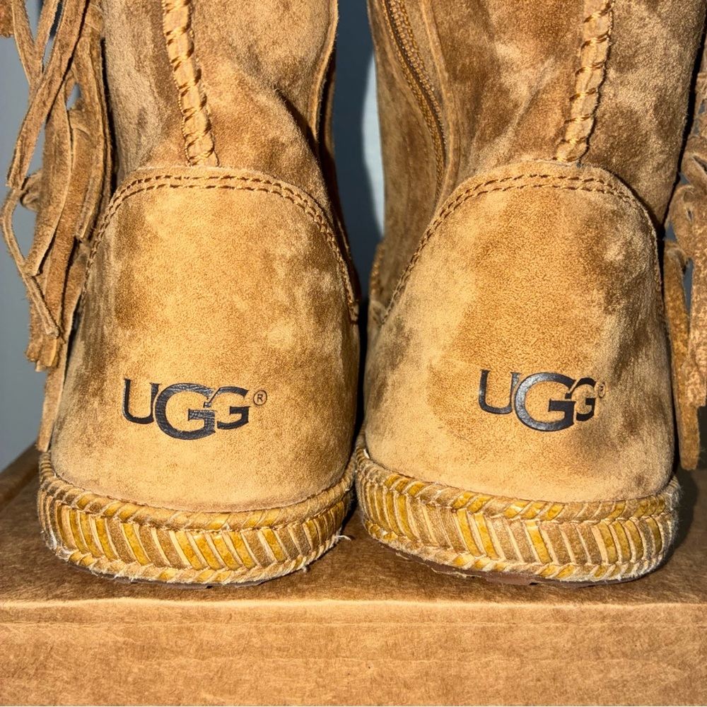 UGG Mammoth Suede Fringed Boots Size 6 M - Picture 7 of 11